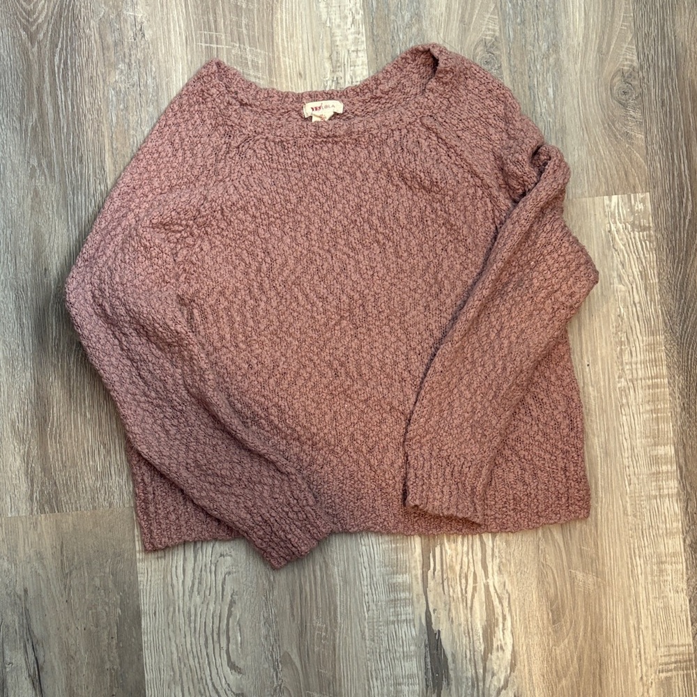 Elegant Textured Knit Crew Neck Sweater